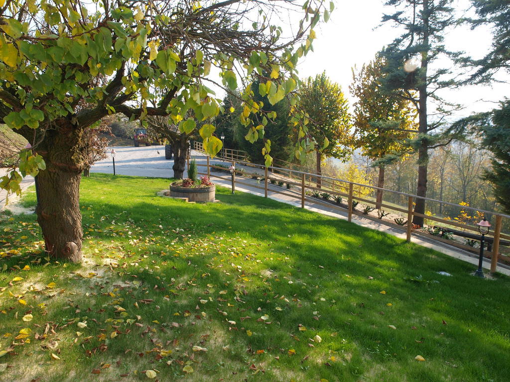 Agriturismo Sette Colli Ferrere エクステリア 写真