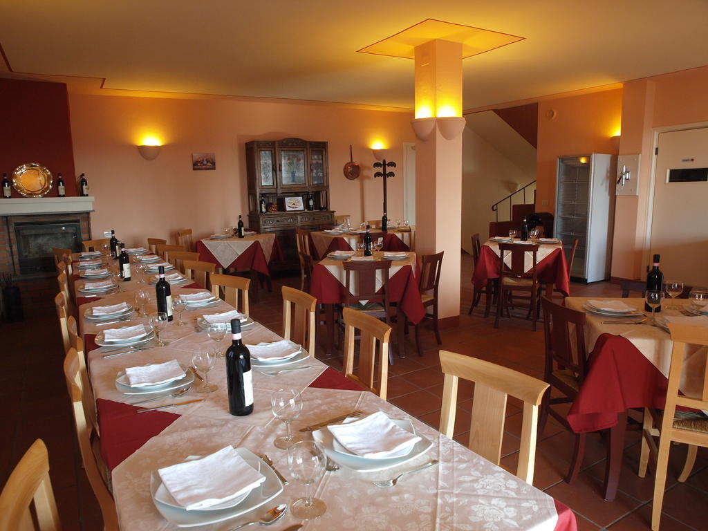 Agriturismo Sette Colli Ferrere エクステリア 写真