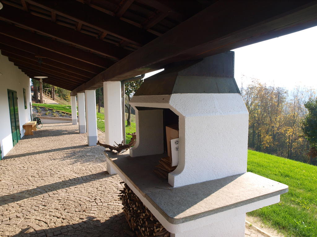 Agriturismo Sette Colli Ferrere エクステリア 写真